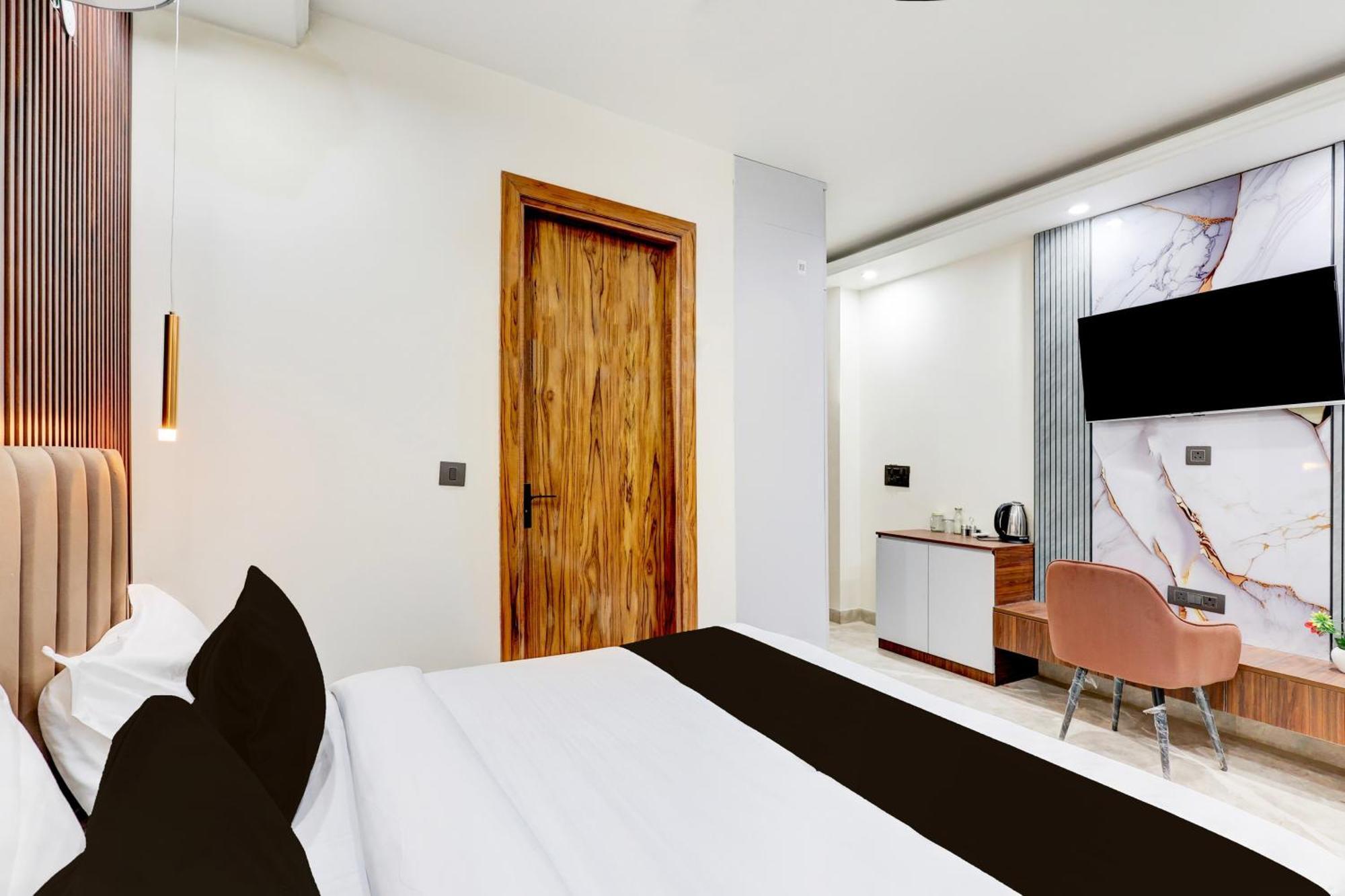 Super Hotel O Sector 43 Gurgaon Extérieur photo